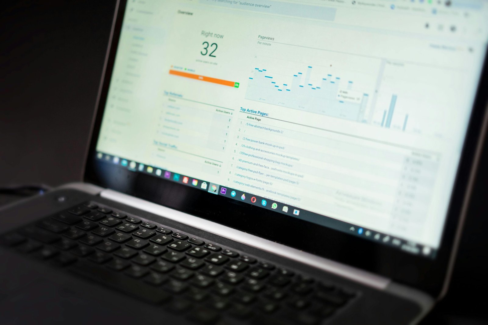 Monitoring backlinks on a laptop.